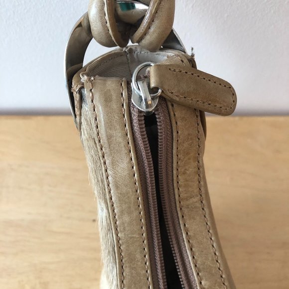 Leather Shoulder Bag lined with Fur - Picture 11 of 13